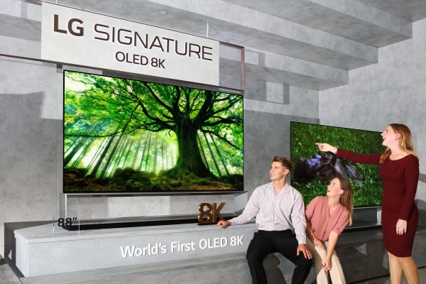 LG전자의 초고화질 올레드(OLED) TV인 ‘LG 시그니처 올레드 8K TV’./출처=LG전자
